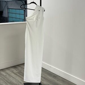 Solace London Elegant One-Shoulder White Dress